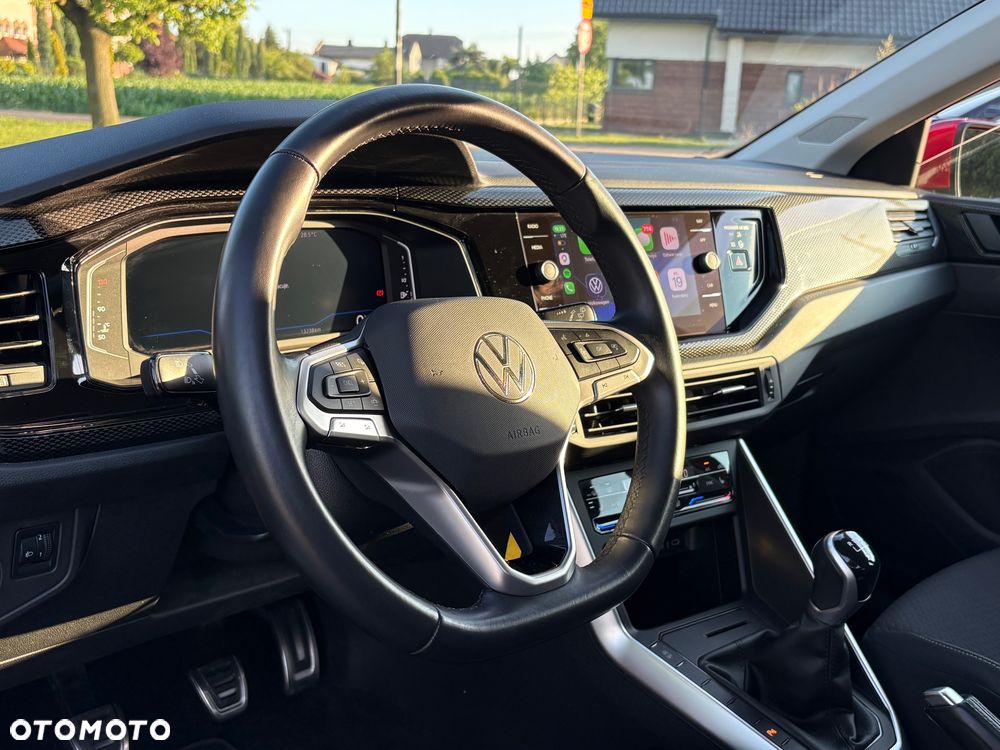 Volkswagen Polo 1.0 ACTIVE - 17