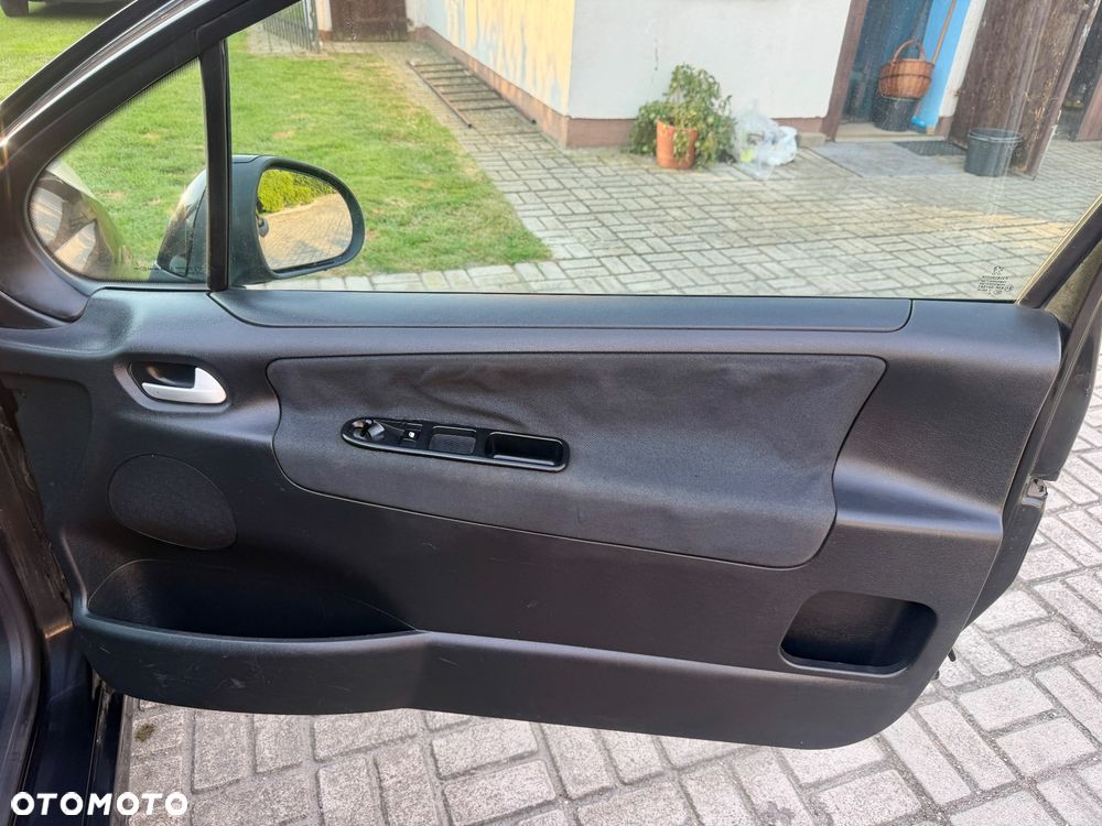 Peugeot 207 1.4 Trendy - 13
