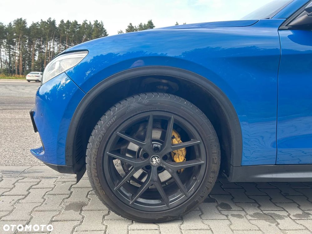 Alfa Romeo Stelvio 2.0 Turbo 16V AT8-Q4 Sprint - 16