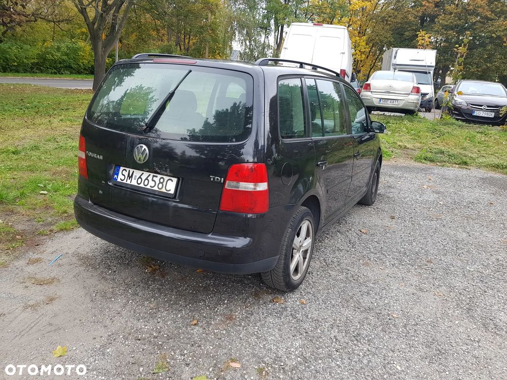 Volkswagen Touran 1.9 TDI Basis - 4