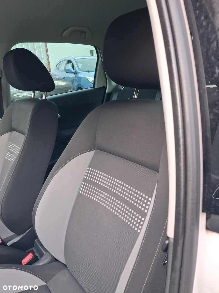 Volkswagen Polo - 10