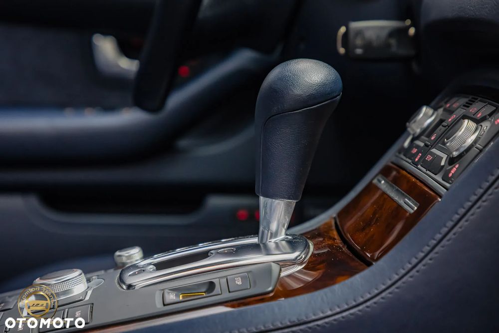 Audi A8 4.2 Quattro - 22