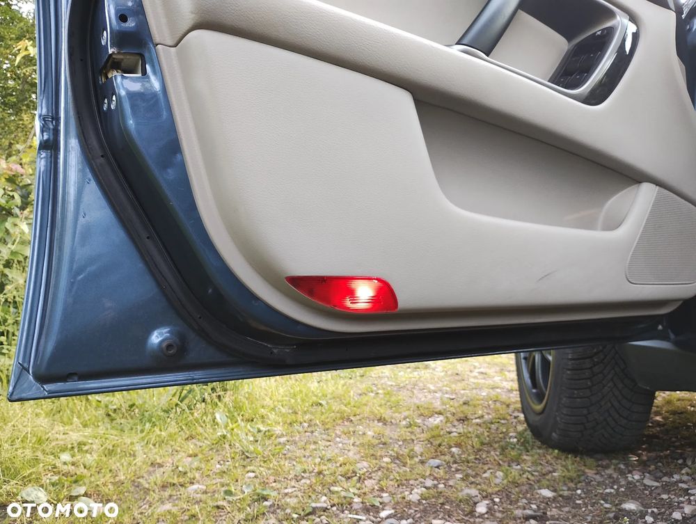 Subaru Outback 3.0 H6 - 19