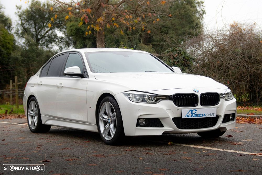 BMW 330 e iPerformance Pack M - 3