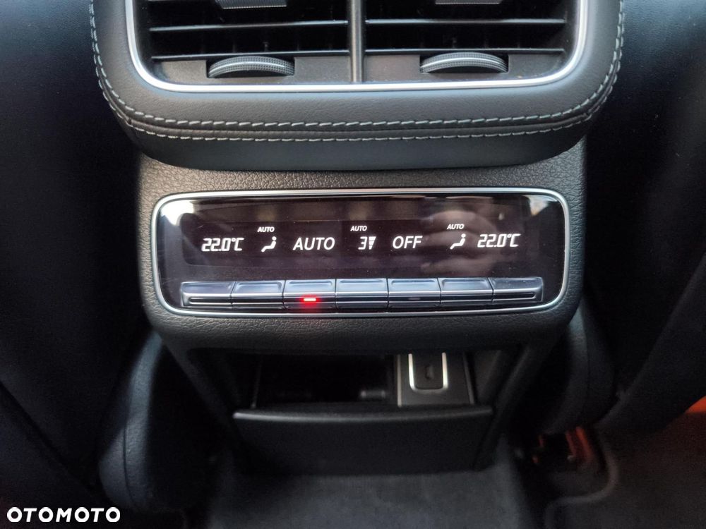 Mercedes-Benz GLE - 24