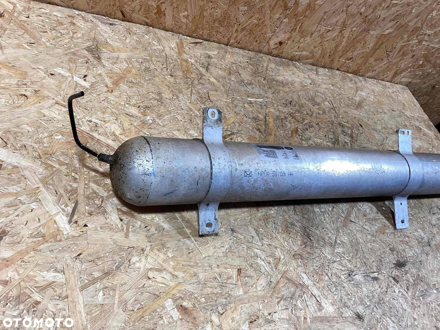 Land Rover Discovery 5 ZBIORNIK POWIETRZA hpla-5b709-aa LR084040 - 3