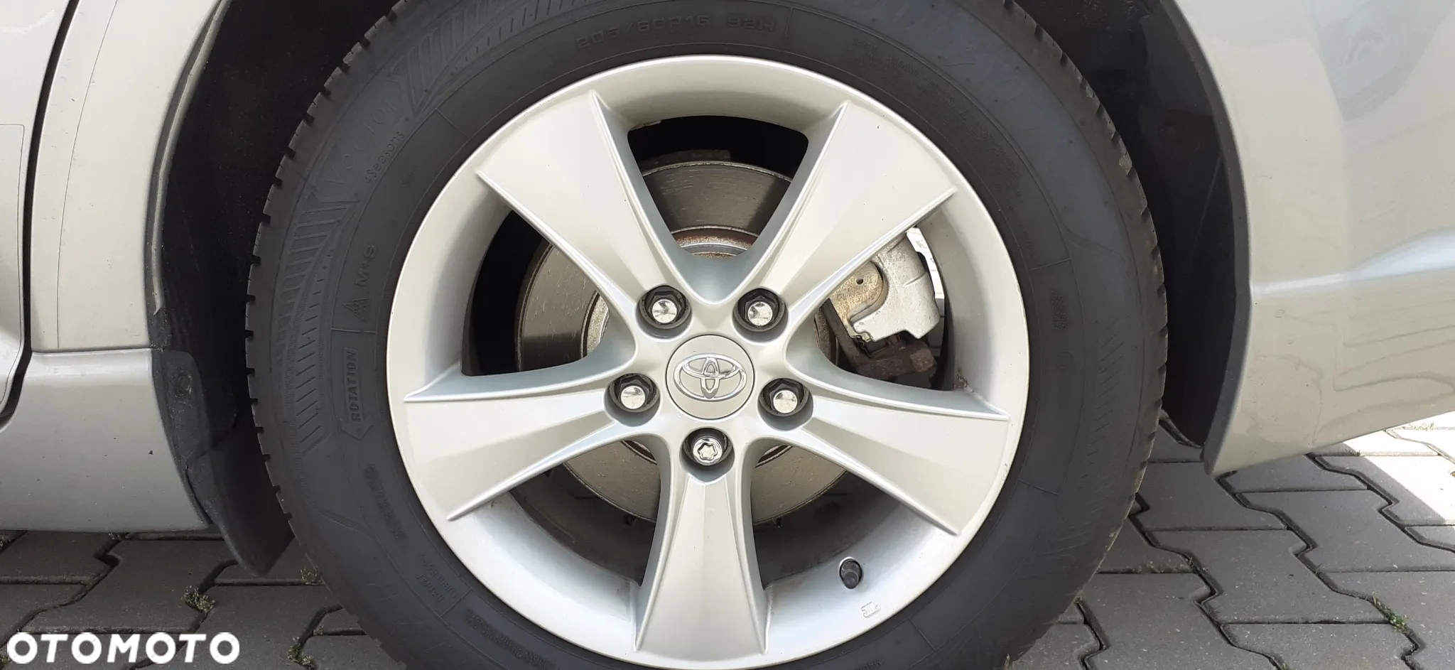 Toyota Avensis 1.8 Sol plus - 9