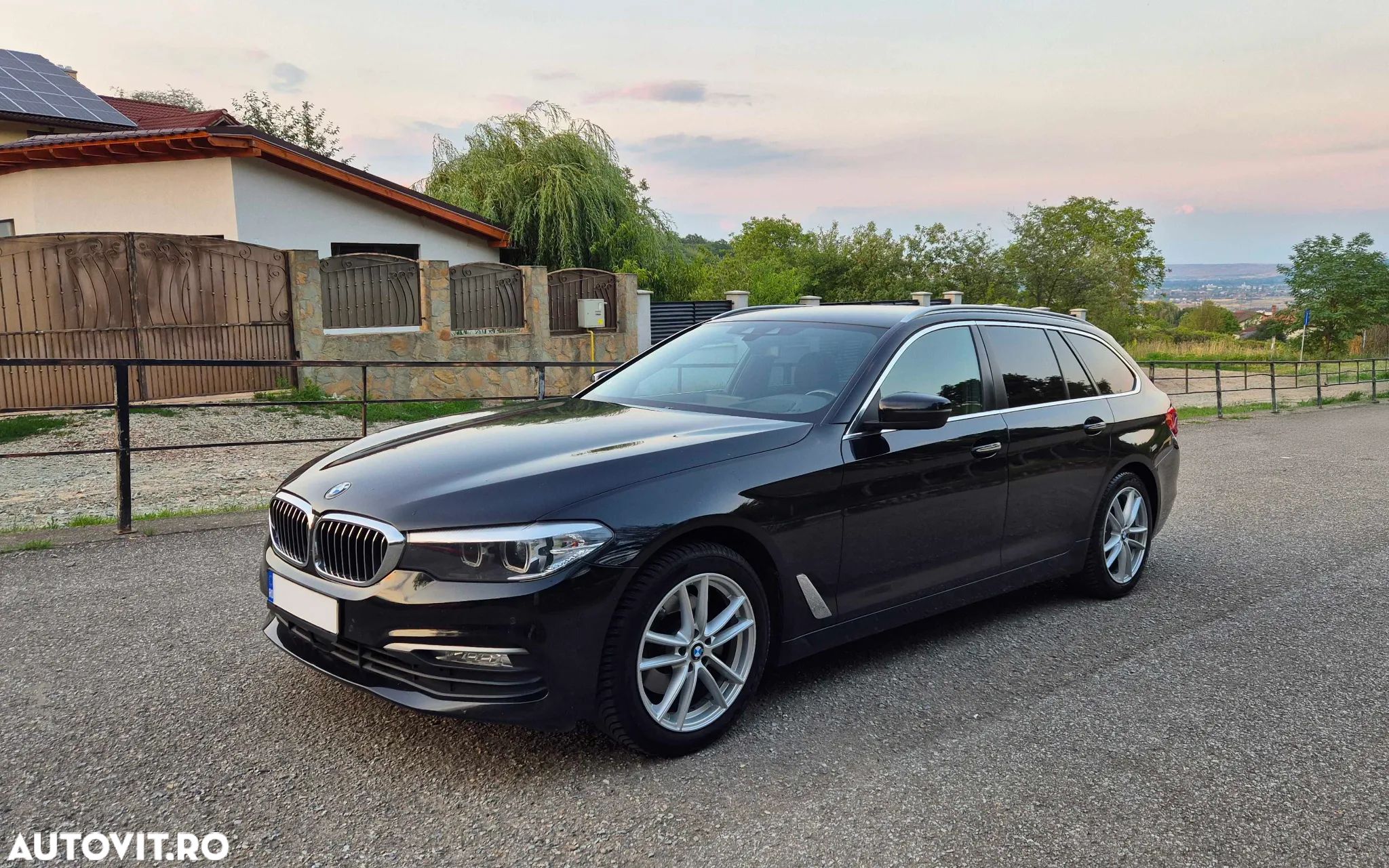 BMW Seria 5 520d Touring Aut. - 1