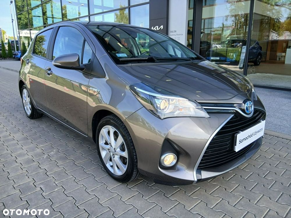 Toyota Yaris Hybrid 100 Premium EU6 - 10