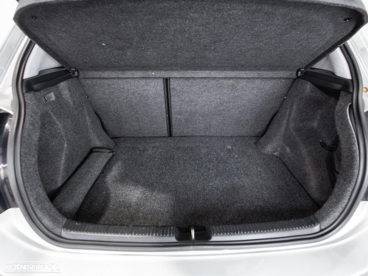 Toyota Corolla - 10