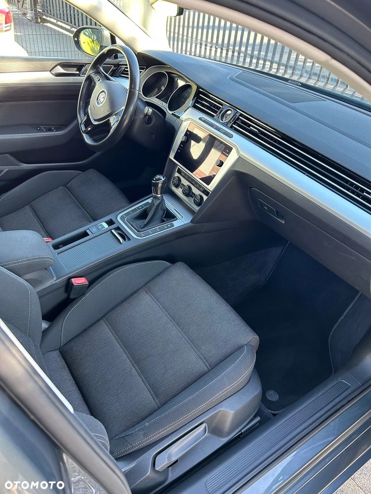 Volkswagen Passat 1.6 TDI BMT Comfortline - 7