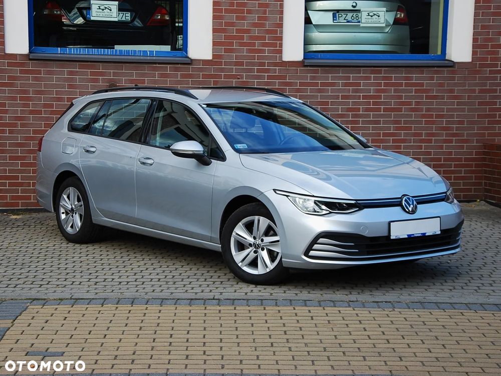Volkswagen Golf - 6