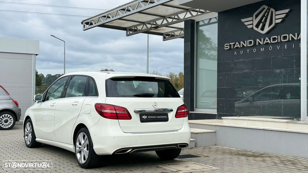 Mercedes-Benz B 180 d Urban - 9