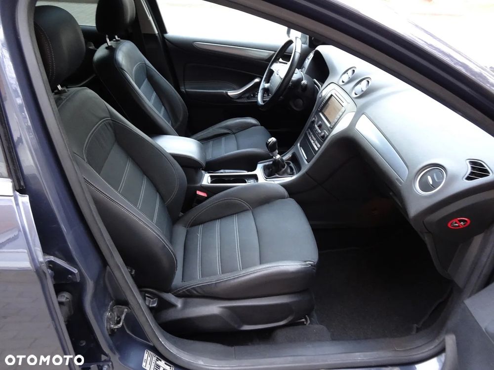 Ford Mondeo 2.0 TDCi Titanium X - 27