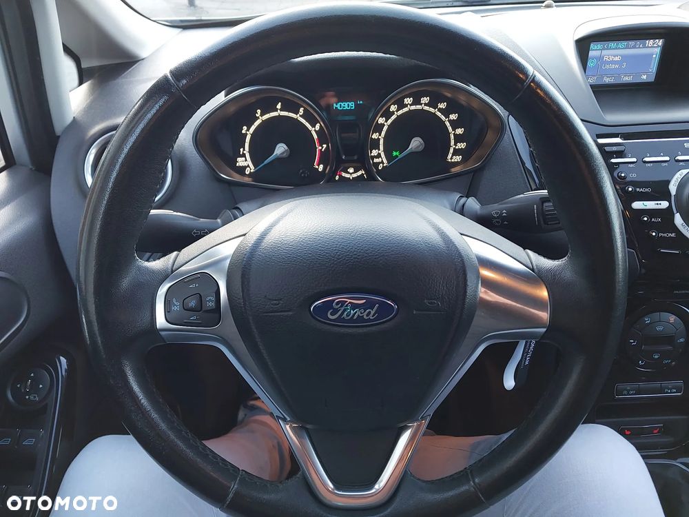Ford Fiesta 1.0 EcoBoost STart-Stop Titanium - 31