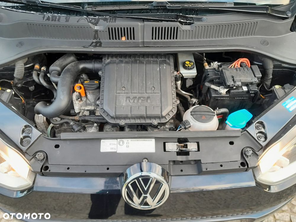 Volkswagen up! black - 21