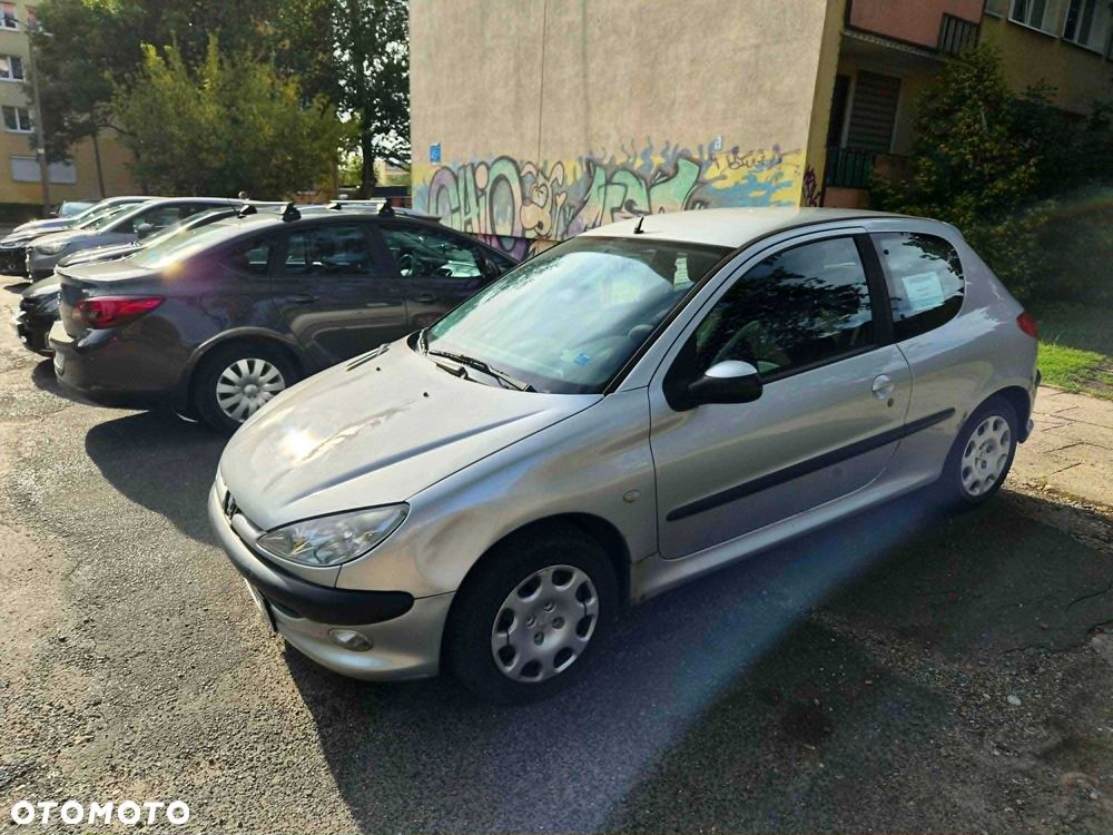 Peugeot 206 - 1