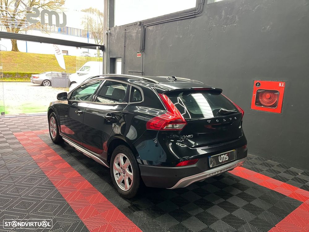 Volvo V40 Cross Country 2.0 D2 - 4
