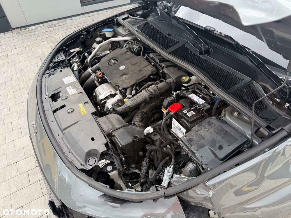 Peugeot 308 1.5 BlueHDi Allure Pack S&S EAT8 - 22
