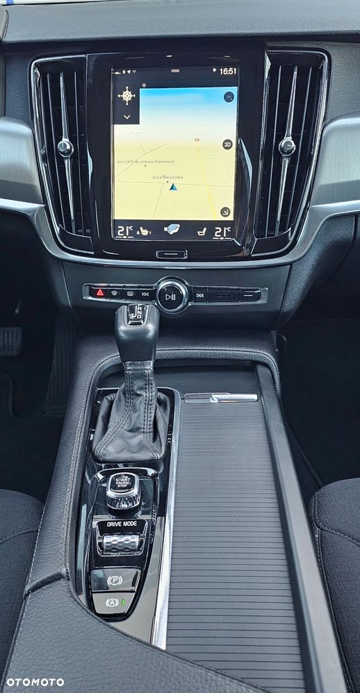 Volvo V90 D4 Geartronic Momentum Pro - 14