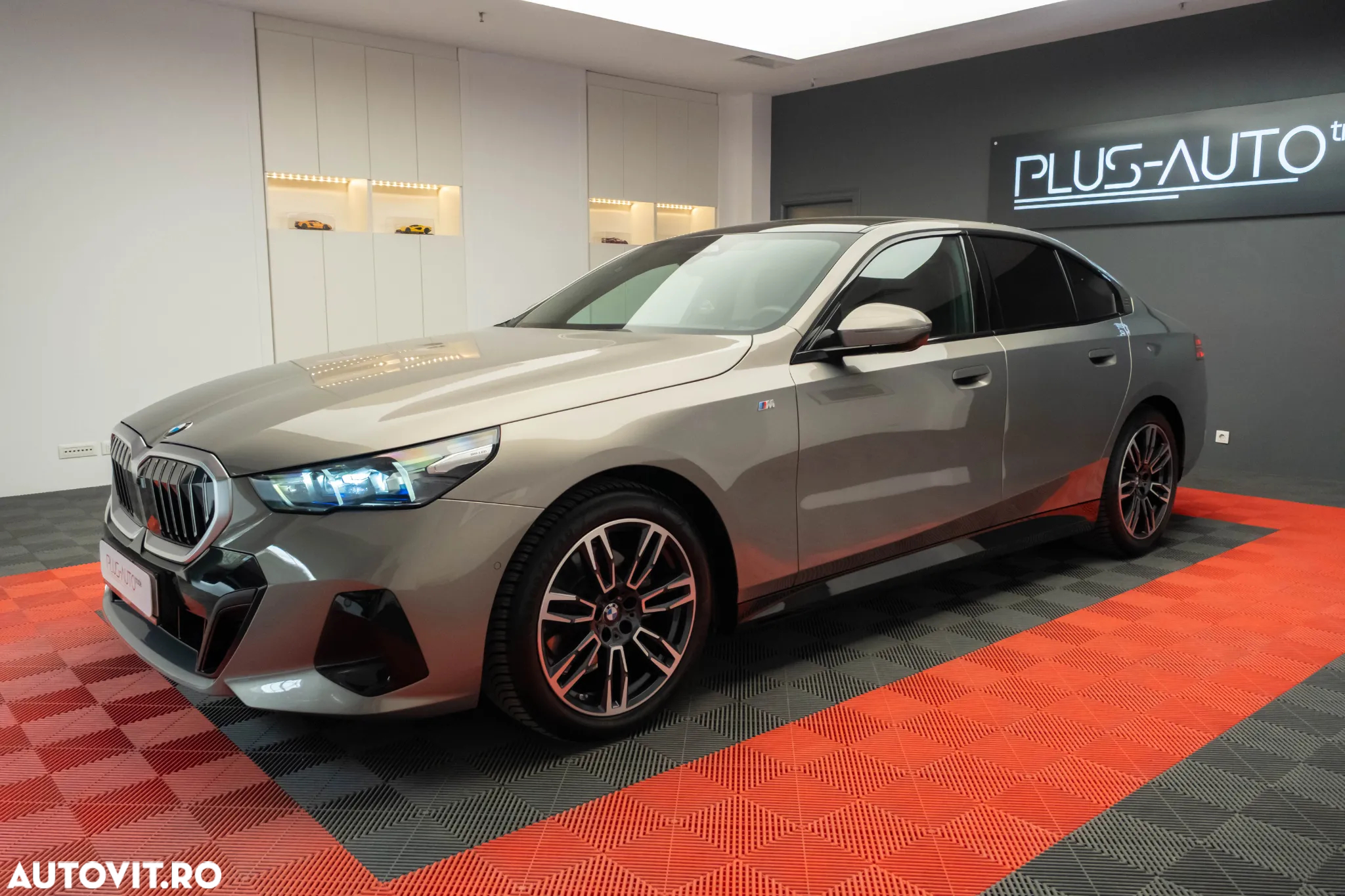 BMW Seria 5 520i Aut. - 3
