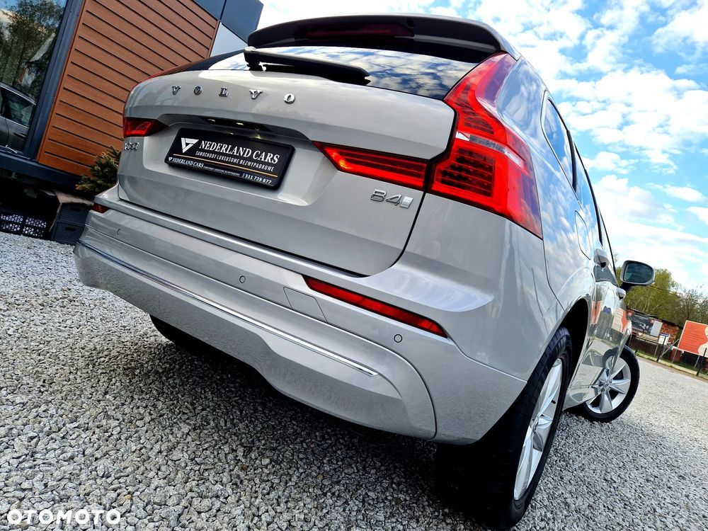 Volvo XC 60 B4 D Plus Bright - 36