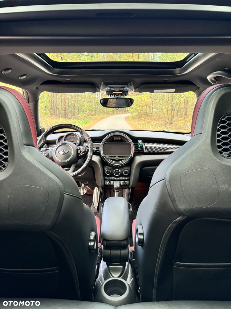 MINI John Cooper Works - 16