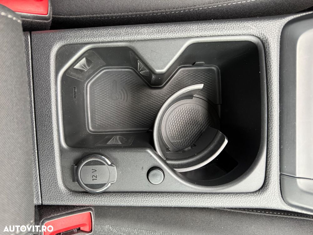 Volkswagen Golf 1.5 eTSI OPF DSG Life - 26