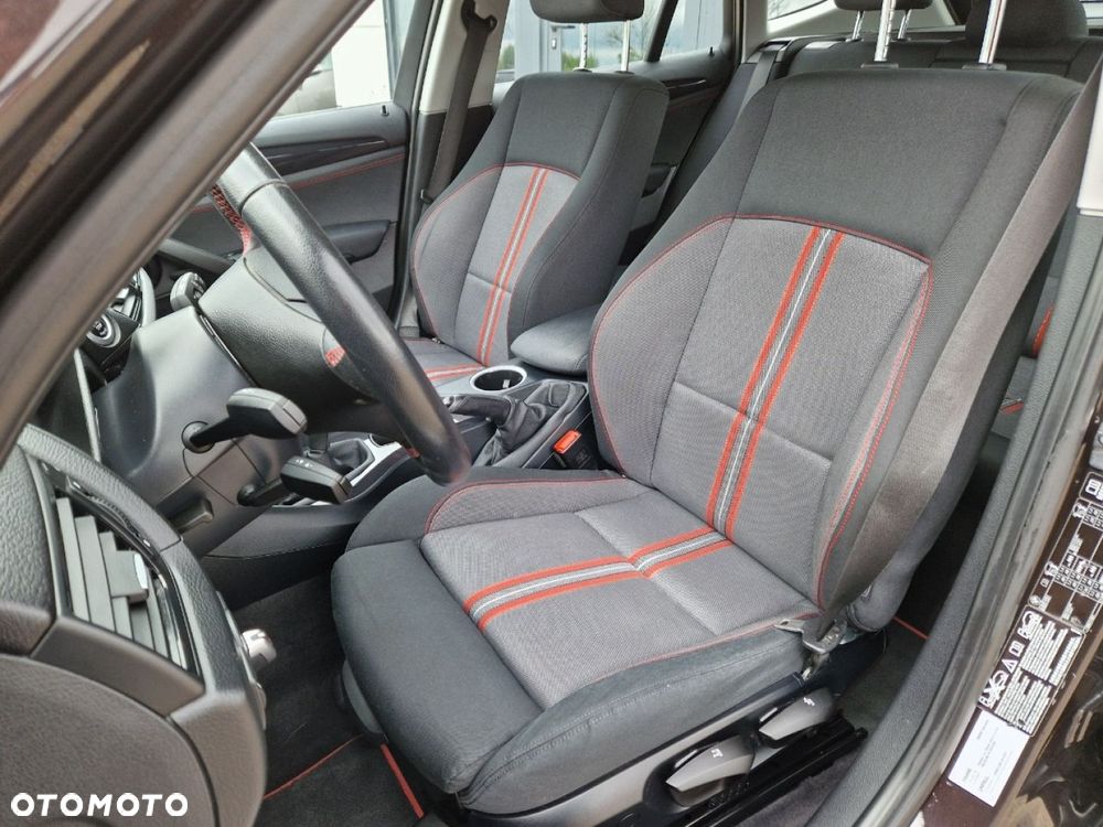 BMW X1 xDrive18d Sport Line - 10