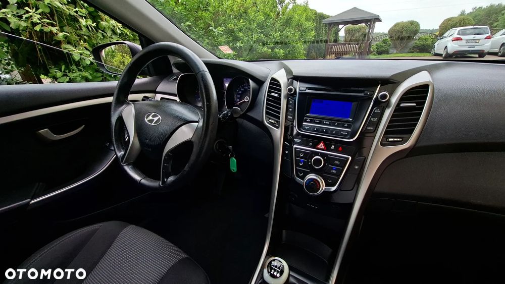 Hyundai i30 1.4 CRDi Comfort - 24