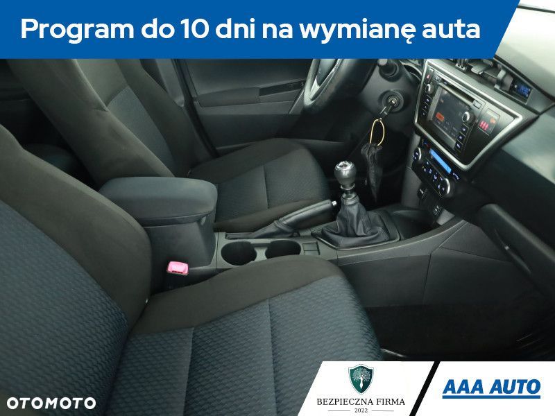 Toyota Auris - 8