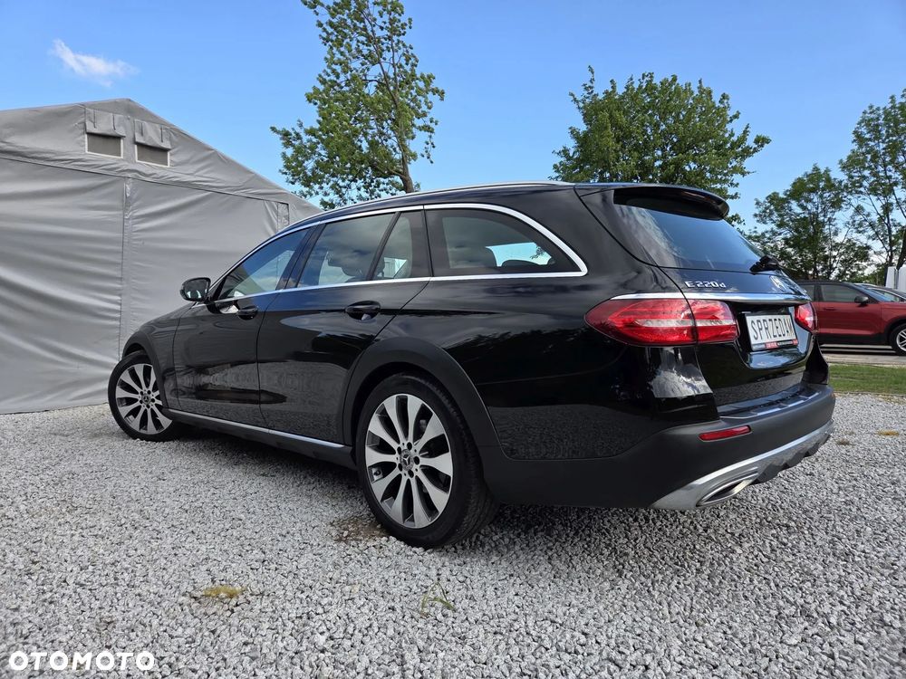 Mercedes-Benz Klasa E 220 d 4Matic T All-Terrain 9G-TRONIC Avantgarde - 20