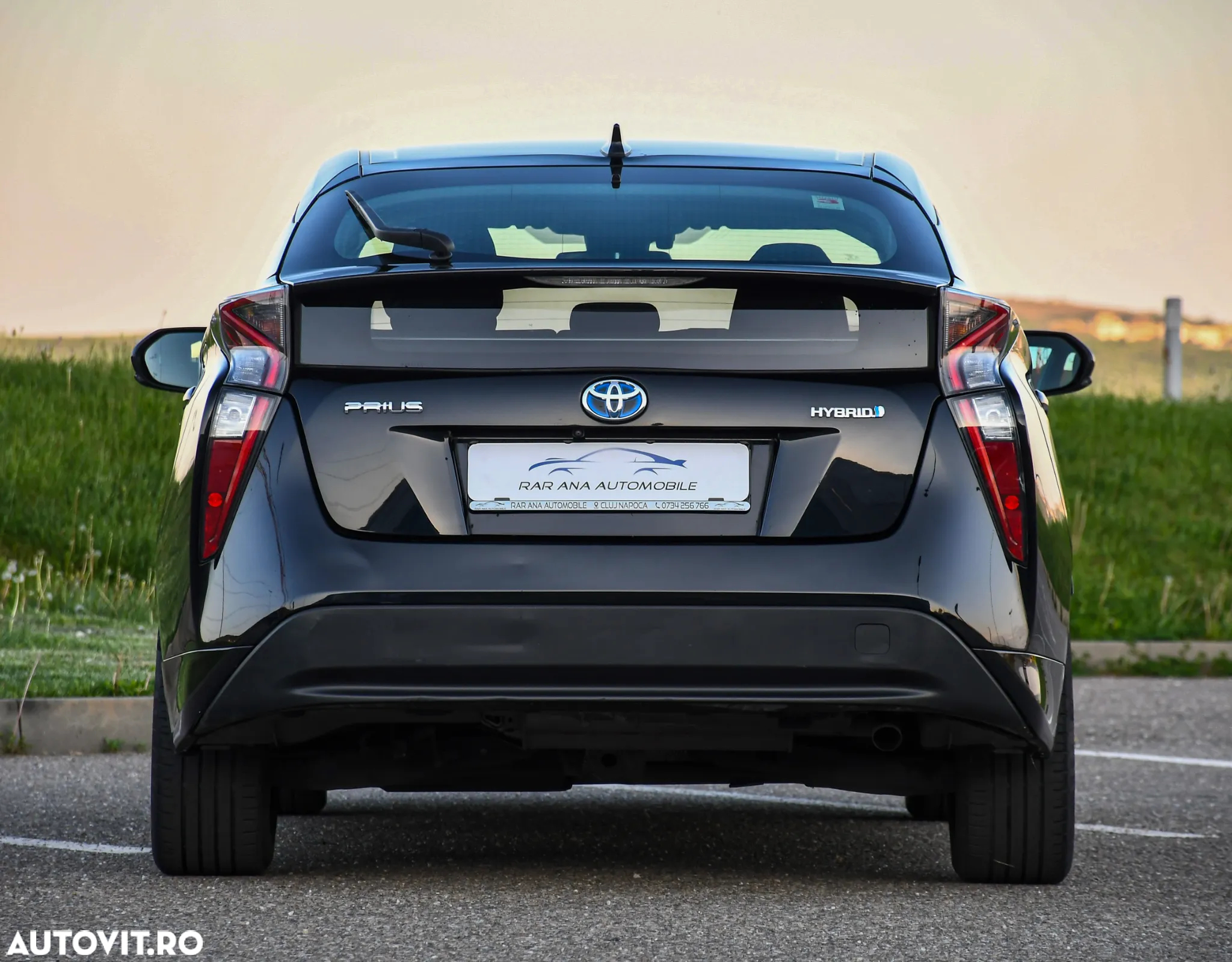 Toyota Prius 1.8 Dual VVT-i Sol+ - 11