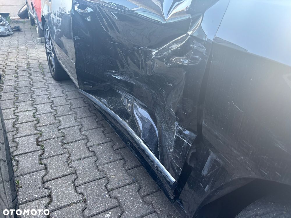 Volkswagen Passat 2.0 TDI DSG BlueMotion Technology Comfortline - 27