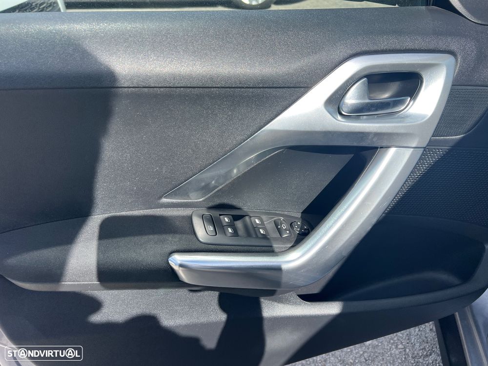 Peugeot 2008 PureTech 110 Stop&Start Crossway - 19