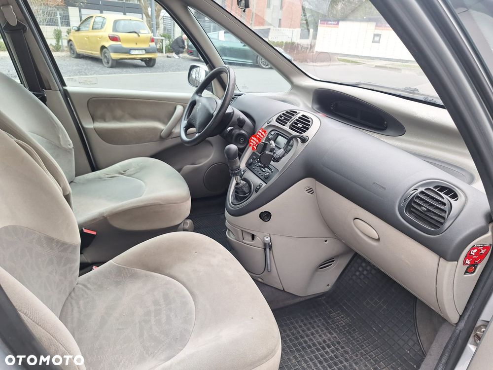 Citroën Xsara Picasso 1.6 16V Magic - 24