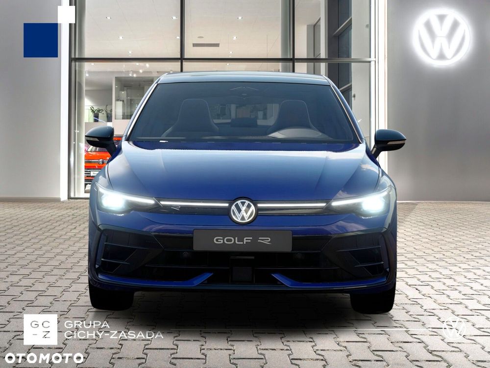 Volkswagen Golf - 8