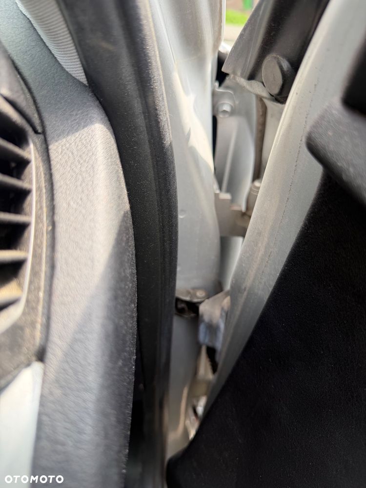 BMW Seria 3 318ti - 32