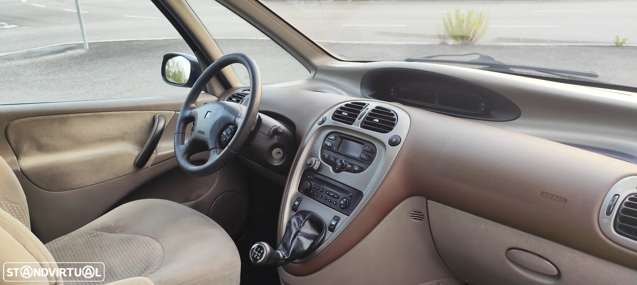 Citroën Xsara Picasso 1.6 Exclusive - 17