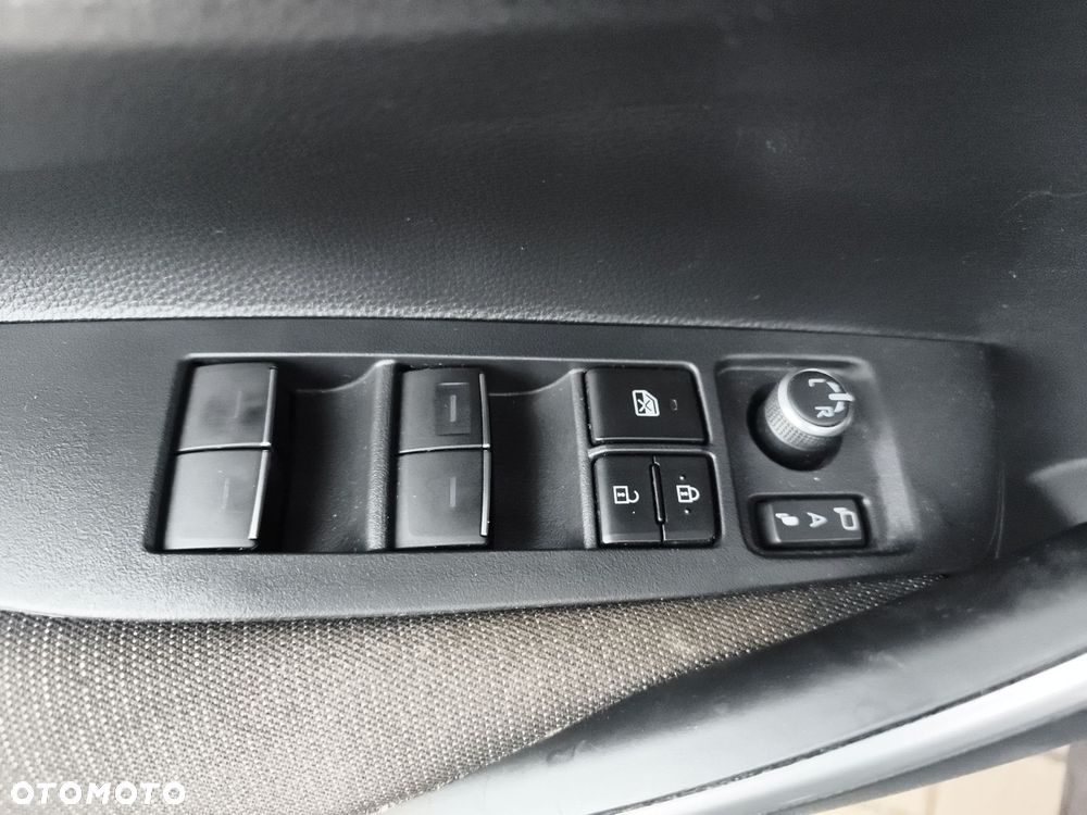 Toyota Corolla 1.8 Hybrid Style - 19