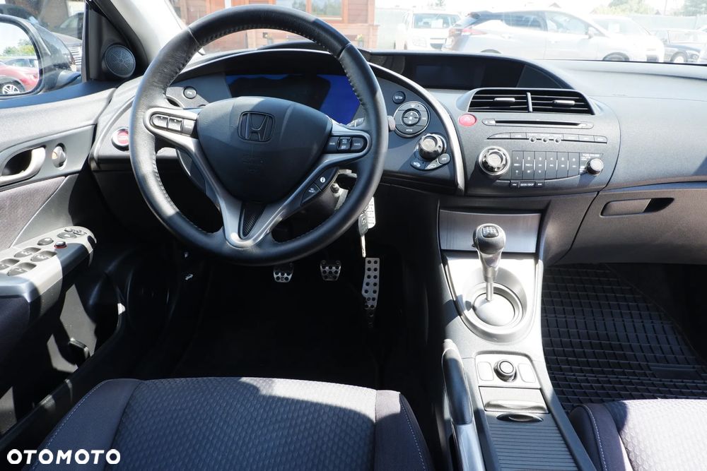 Honda Civic 1.4 i-VTEC Comfort - 12