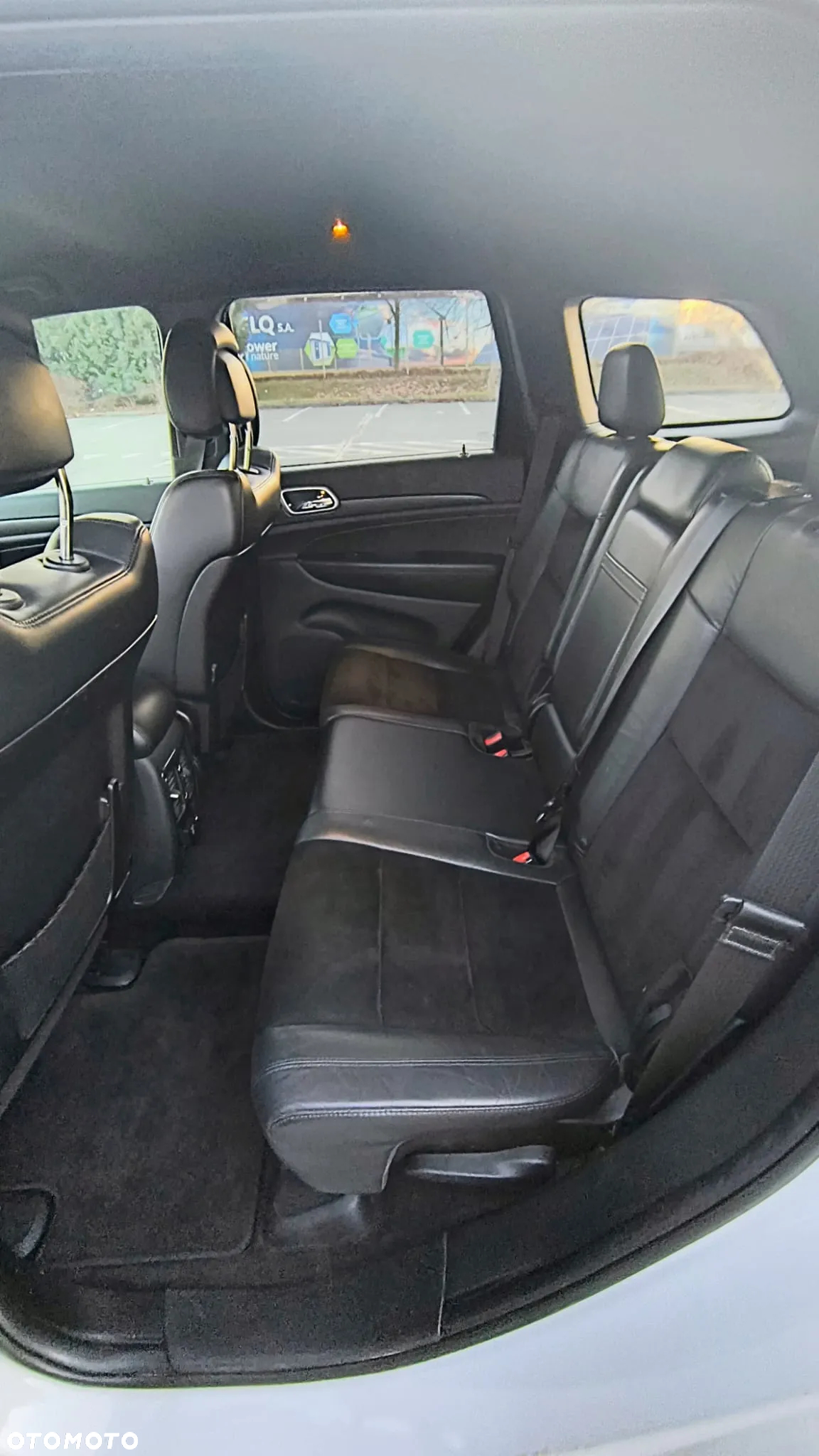 Jeep Grand Cherokee - 10