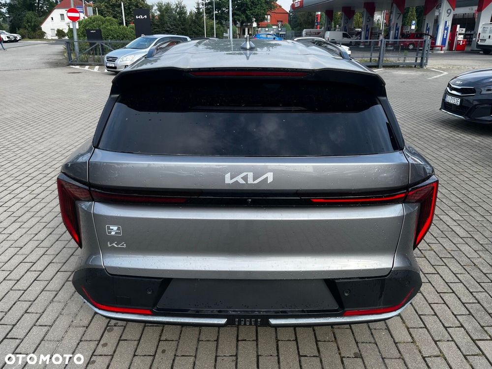 Kia K4 - 6