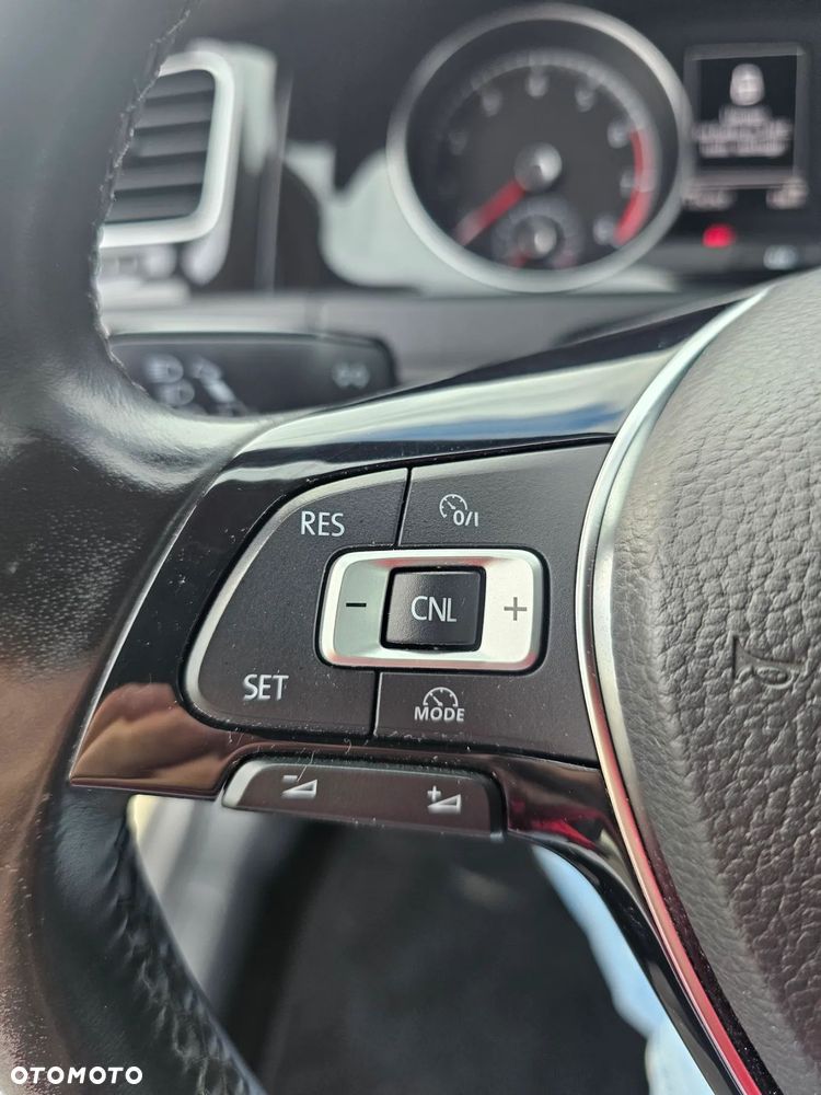 Volkswagen Golf 1.4 TSI BMT Comfortline Perfectline - 11