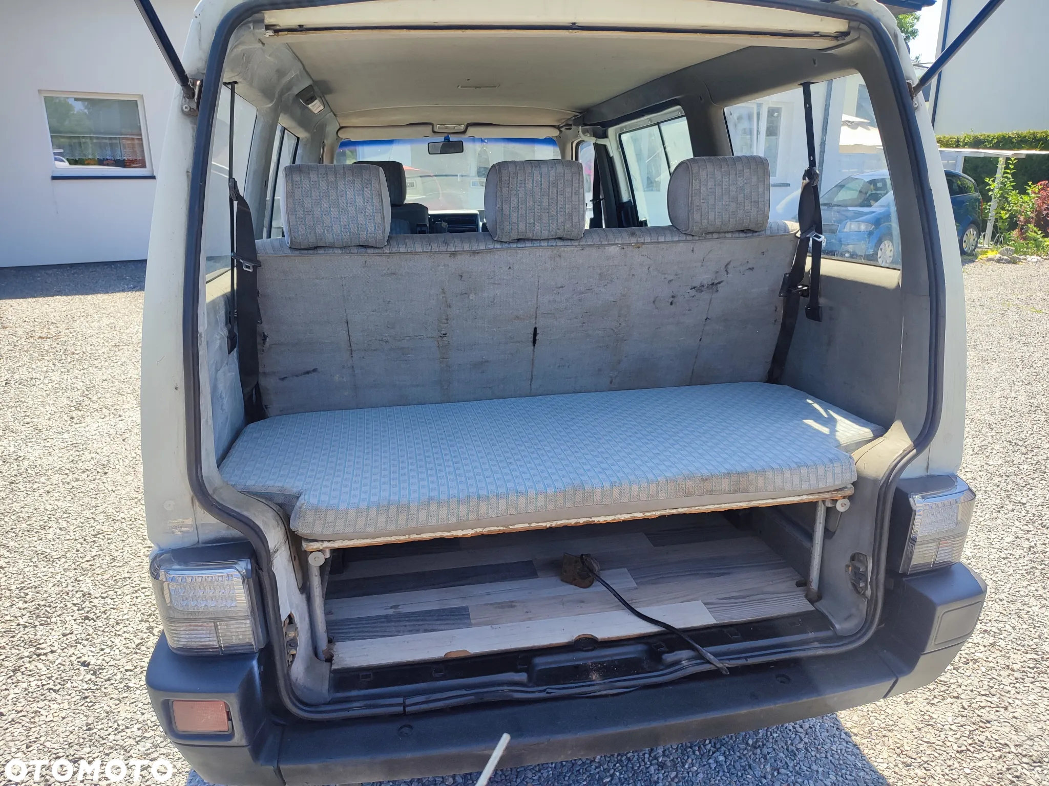 Volkswagen Multivan D - 16
