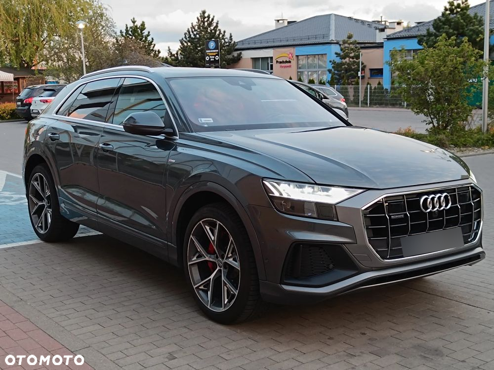 Audi Q8 - 35