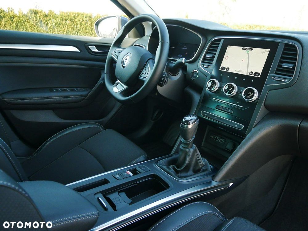 Renault Megane 1.3 TCe Techno - 27