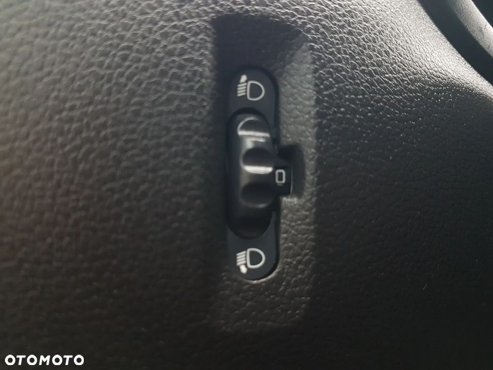 Renault MASTER KONTENER 8EP 4,22x2,24x2,24 KLIMA KRAJOWY MANUAL  6-BIEGÓW DMC 3500KG FAKTURA VAT 23% - 34