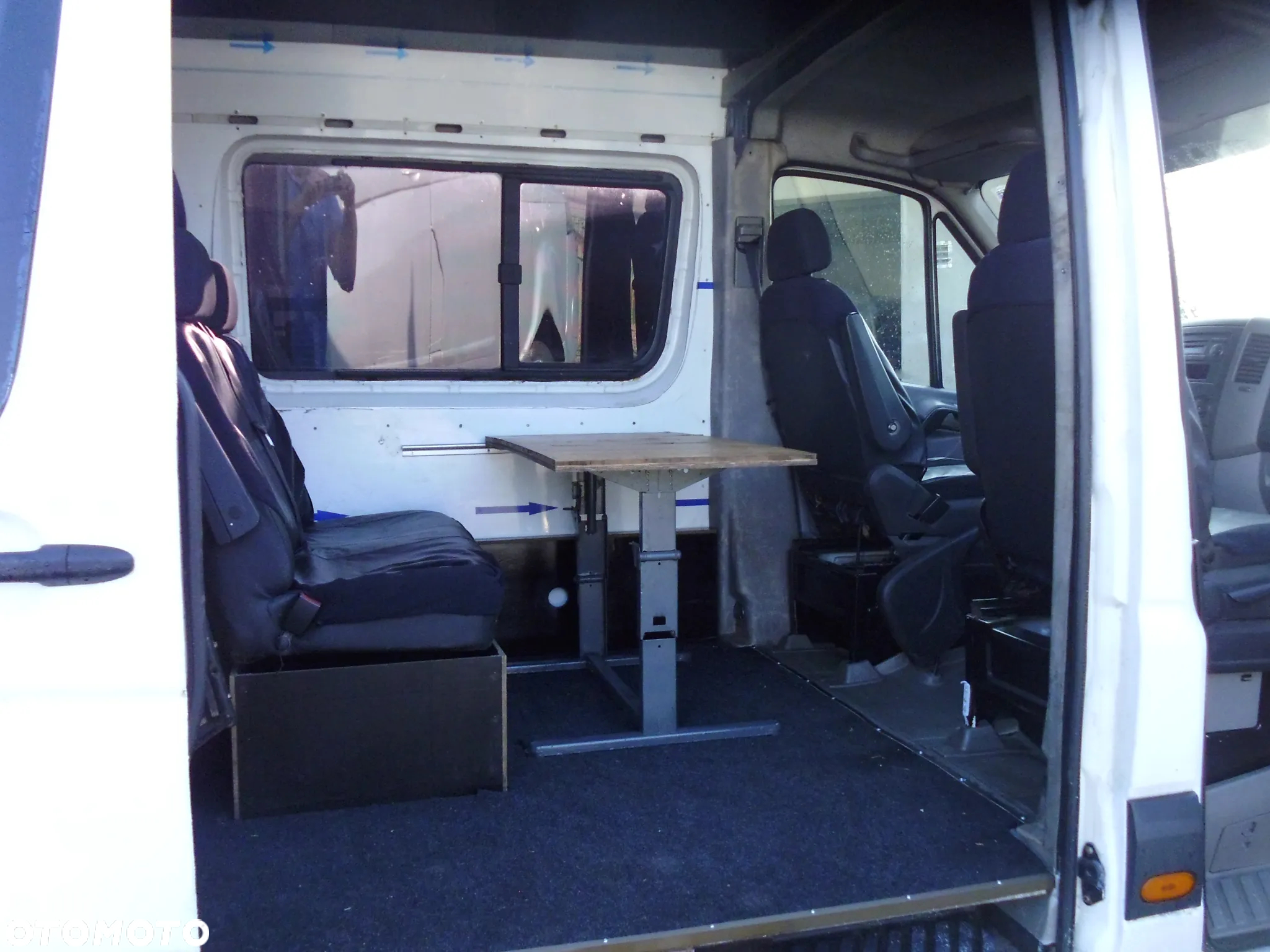 Mercedes-Benz sprinter - 11