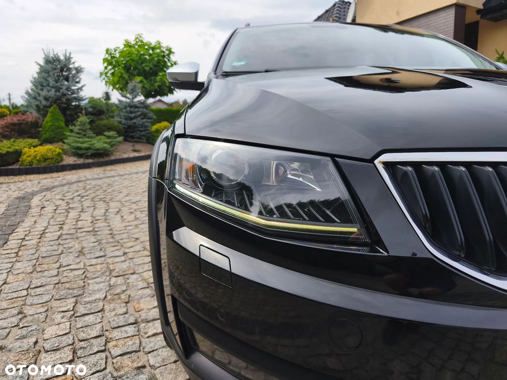 Skoda Octavia 2.0 TDI 4x4 DSG Scout - 19